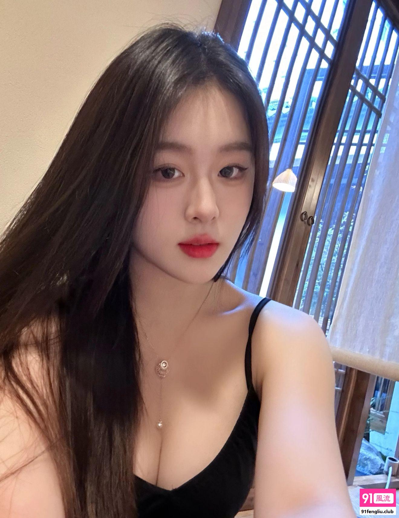 巨乳白虎嫩模活好水多有楼可外出